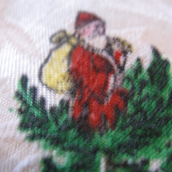 Spode Christmas Tree Damask Ivory Cloth Dinner Napkins Set of 4 Santa Green Red - Picture 4 of 6